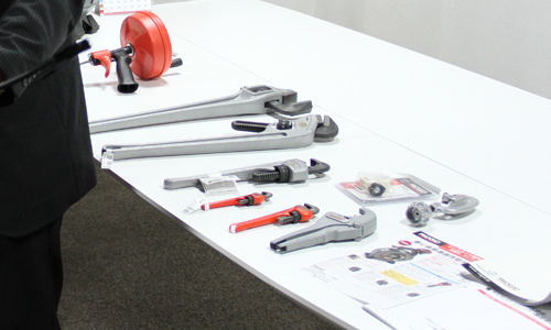 1 4や2 4木材をまっすぐ切るアイテム 株式会社 大都