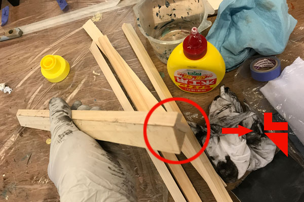 妹と折りたたみポストカードラックをdiy 株式会社 大都