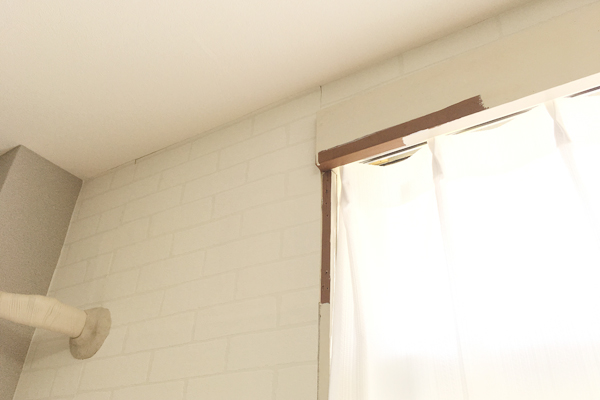 貼ってはがせる壁紙を張ってみました 株式会社 大都