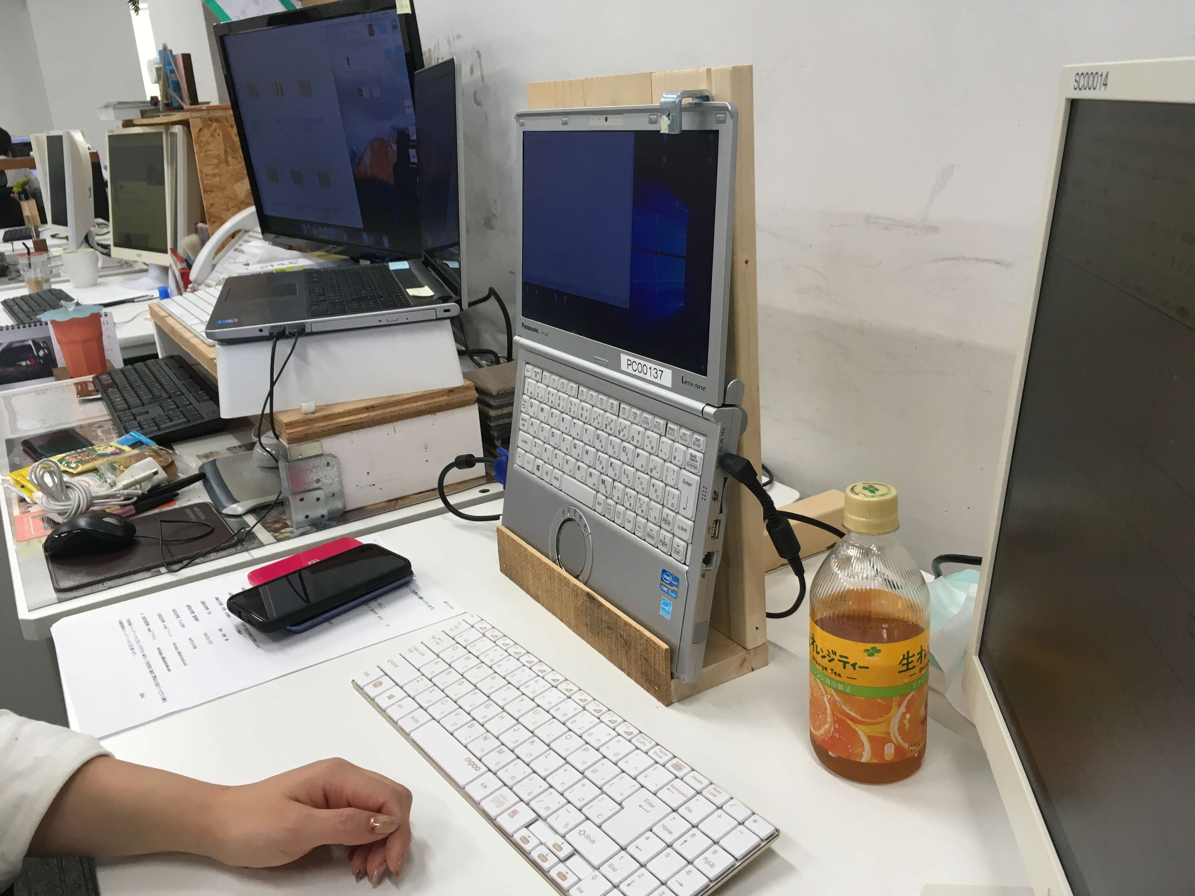 社内デスクdiy事情 株式会社 大都 社内デスクdiy事情 株式会社 大都